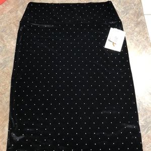 LuLaRoe, Small Elegant Velvet Cassie